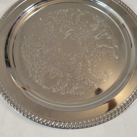 Vtg Shelton-Ware NYC Embossed Round Server Tray Silver-tone Floral Scroll 15" - Picture 2 of 6